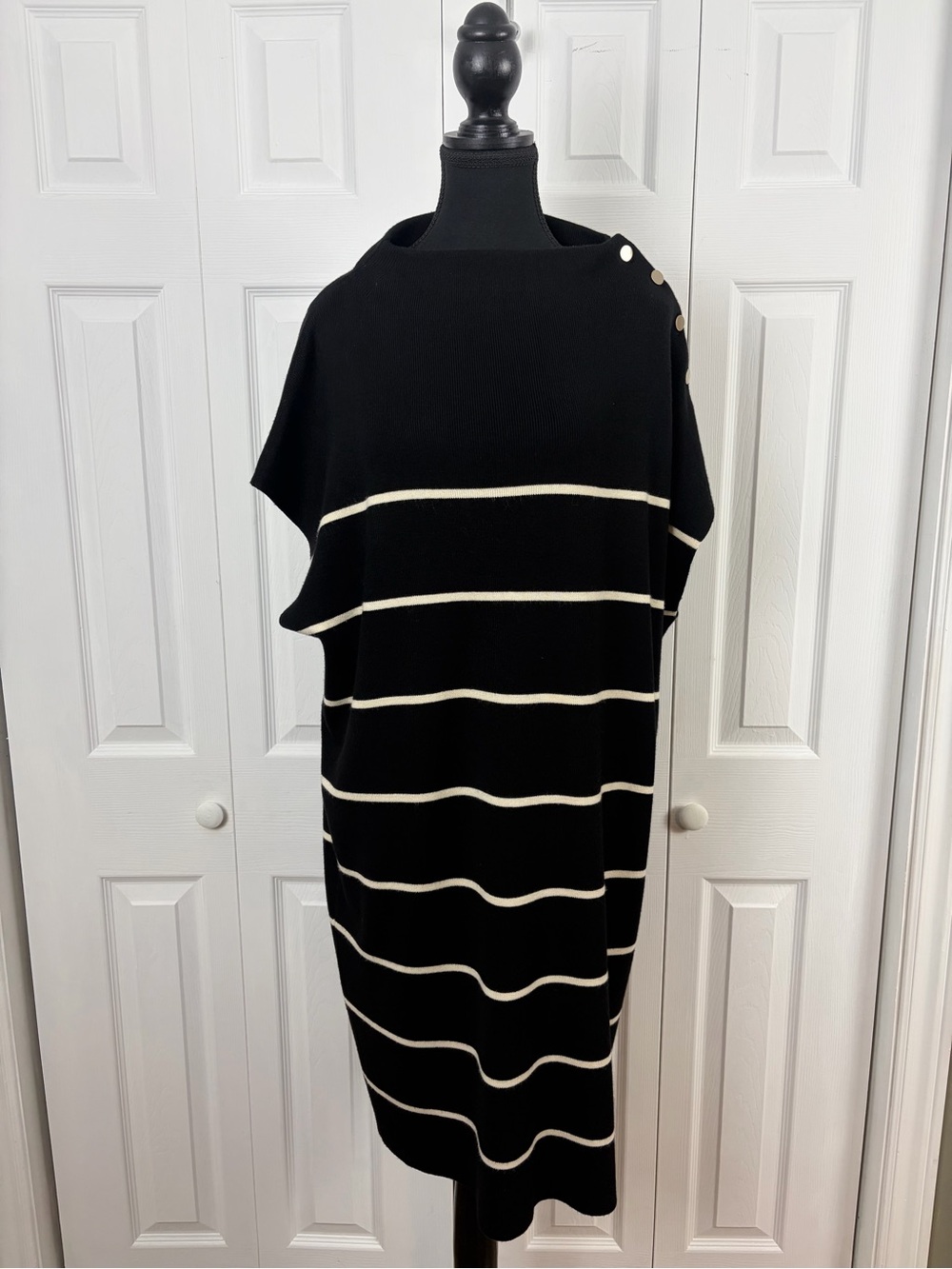 RW&Co Black & Off White Sweater Dress with Gold Button Detail Size XXL